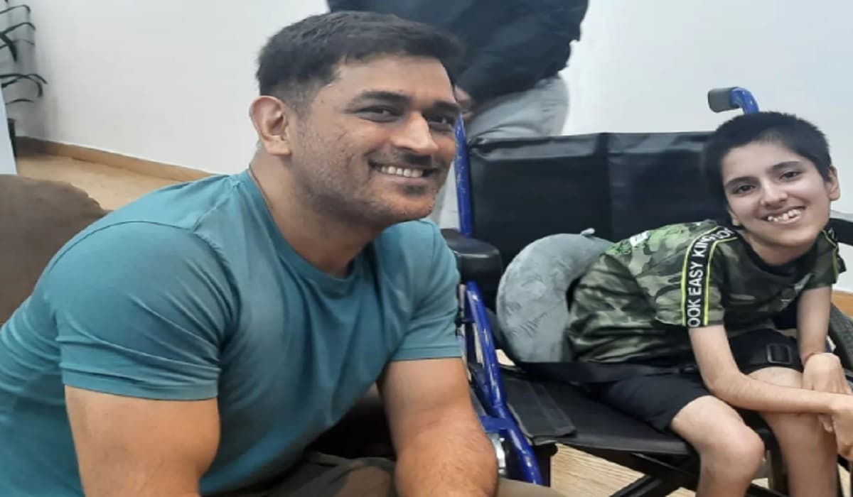 Dhoni Met Lavanya Pilania: खास फैन से मिले एमएस धोनी, लावन्या ने कह दी भावुक करने वाली बात, देखें VIDEO