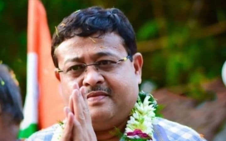 ममता को डबल झटका! दिनेश त्रिवेदी के बाद तृणमूल के ये लोकसभा सांसद भी दे सकते हैं इस्तीफा