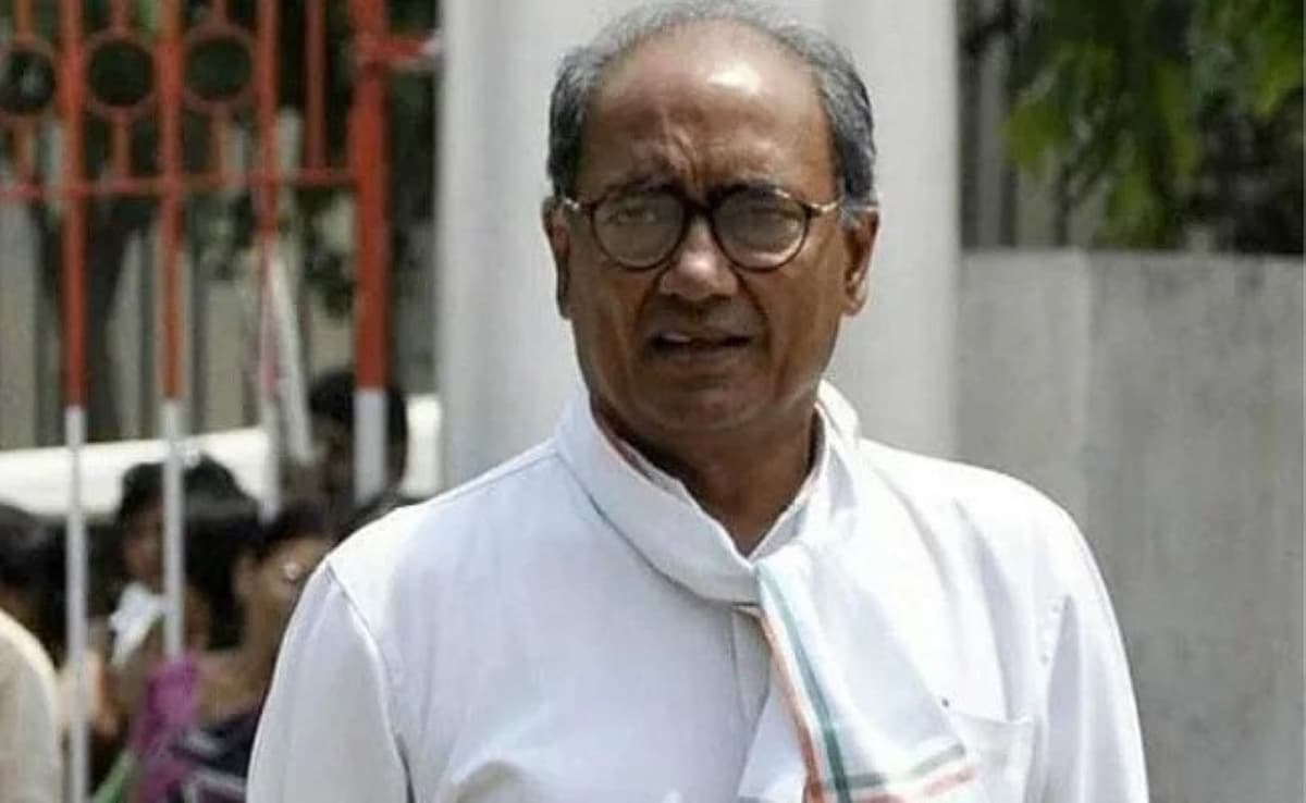 UP News: दिग्विजय सिंह बोले- 2024 में महागठबंधन निभाएगा अहम भूमिका, UCC को लेकर सरकार की मंशा पर उठाए सवाल