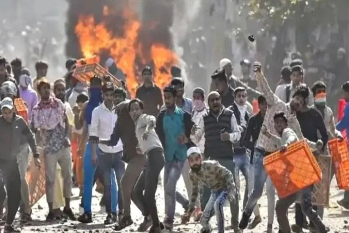 बंगाल में पंचायत चुनाव कल, हिंसा का खूनी खेल जारी, दिनहाटा में तीन भाजपा कार्यकर्ताओं को लगी गोली