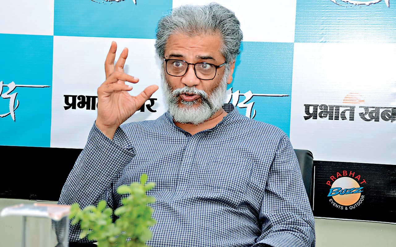 प्रभात खबर संवाद : क्राइसिस का समय है, सबको मिल कर लड़ना होगा – दीपांकर भट्टाचार्य
