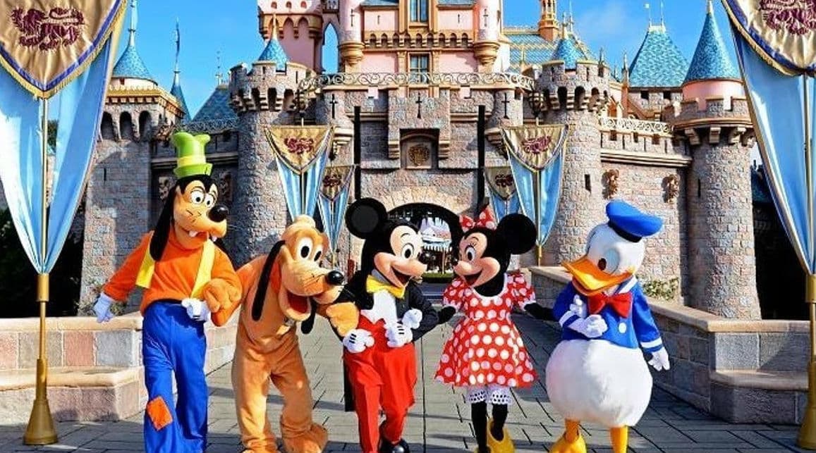 एंटी वायरस कंट्रोल के साथ 106 दिन बाद खुला डिज्नीलैंड, 24 हजार लोग पहुंचे