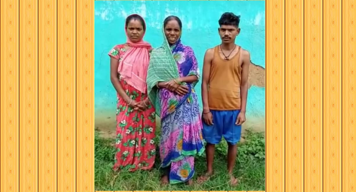 पेंशन दिलाने के नाम पर गुमला के दिव्यांग दंपती से  हजारों की ठगी, 8 साल से सरकारी ऑफिस का लगा रहे हैं चक्कर