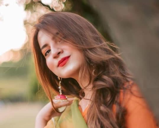 Pawri Girl नाम से मशहूर हुई पाकिस्तानी हसीना Dananeer Mobeen, सोशल मीडिया पर वायरल हो रही हैं इनकी दिलकश तस्वीरें