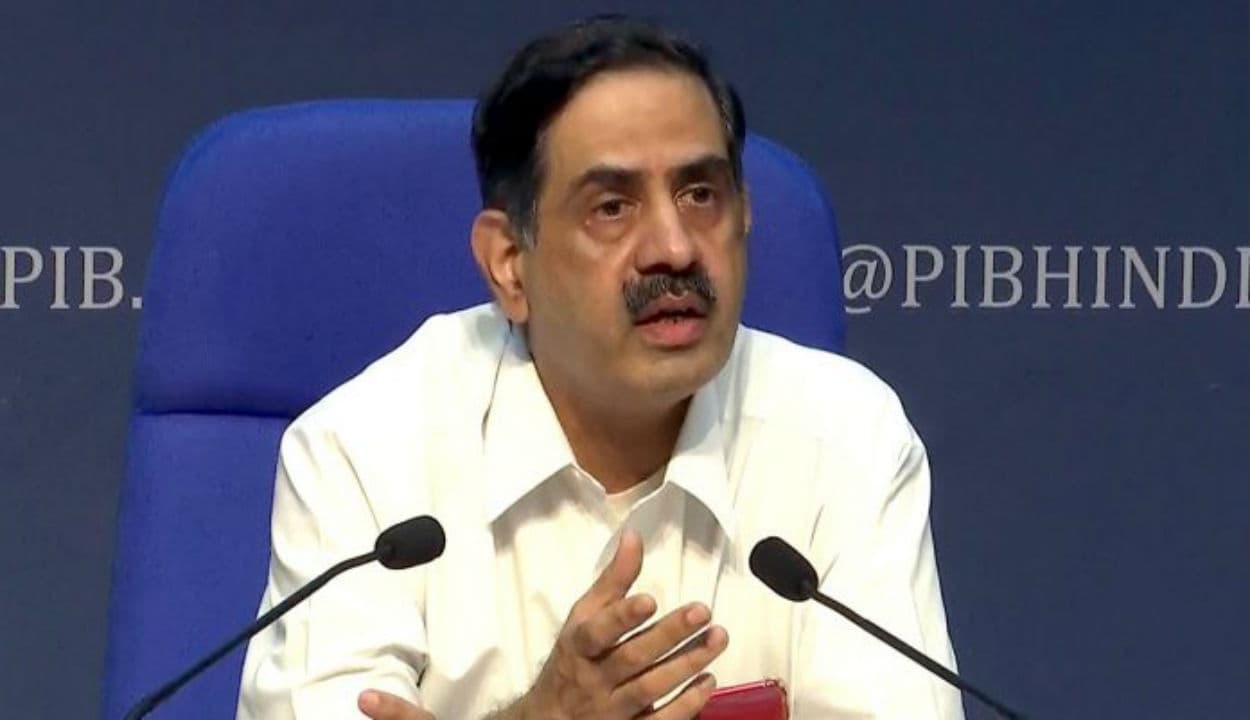 कोरोना वैक्सीन लेने के बाद कितने दिनों तक रहेगा उसका प्रभाव ? जानिए ICMR के डीजी ने क्या बताया