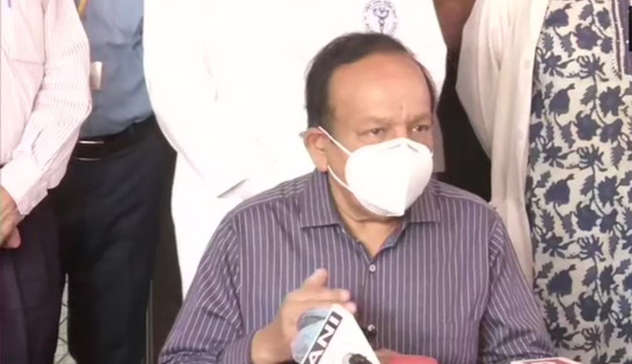 वेंटिलेटर को लेकर डॉ हर्षवर्धन ने राज्य सरकारों पर लगाया आरोप, बोले- केंद्र के पास वेंटिलेटर की कमी नहीं