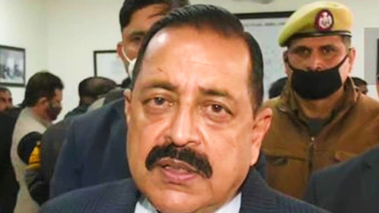 केंद्र का बड़ा फैसला- वर्क फ्रॉम होम खत्म, कल से सभी सरकारी अधिकारी-कर्मचारी आयेंगे ऑफिस