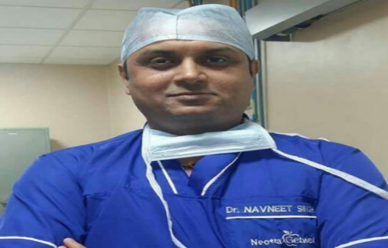 गरीबों का मुफ्त इलाज करने वाले सिलीगुड़ी के डॉ नवनीत बेस्ट न्यूरो सर्जन अवार्ड से सम्मानित