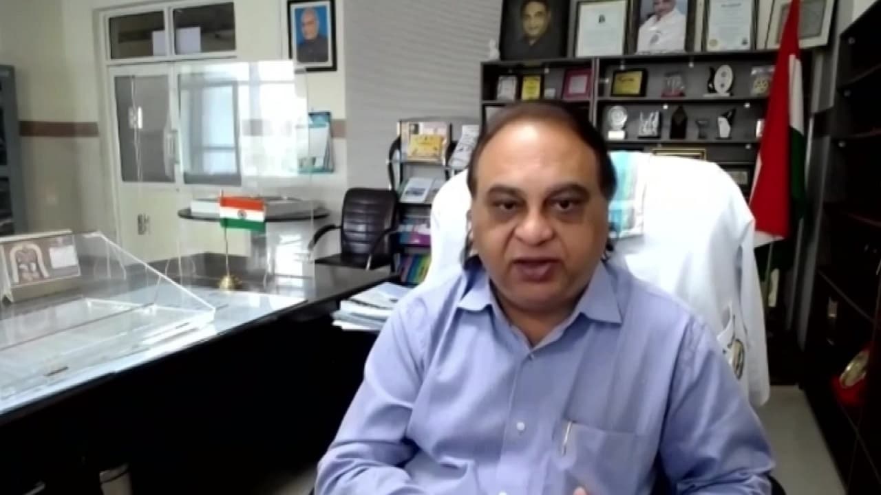 कोविड से उबरने के बाद बनी इम्युनिटी और वैक्सीनेशन से मिलकर तैयार हो रही हाईब्रीड इम्यूनिटी: डॉ विकास भाटिया