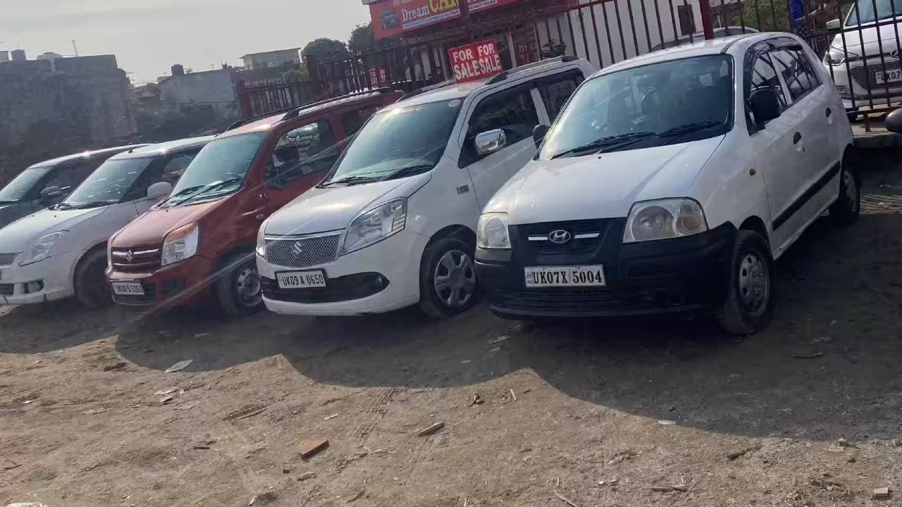 रांची में कार खरीदने का सपना अब होगा साकार, बाजार में ऑफरों की भरमार