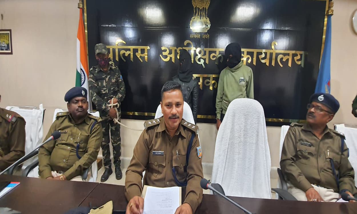 Jharkhand Crime News : दुमका में मंगल मर्डर केस का पुलिस ने किया खुलासा, जानें किसके खातिर ले ली जान