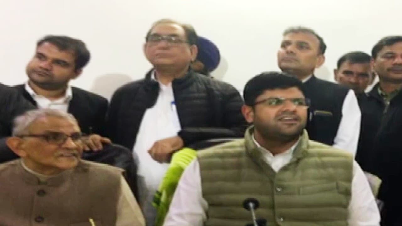 15 जनवरी से पहले हरियाणा में स्थानीय लोगों को रोजगार में 75 फीसदी आरक्षण, बोले चौटाला