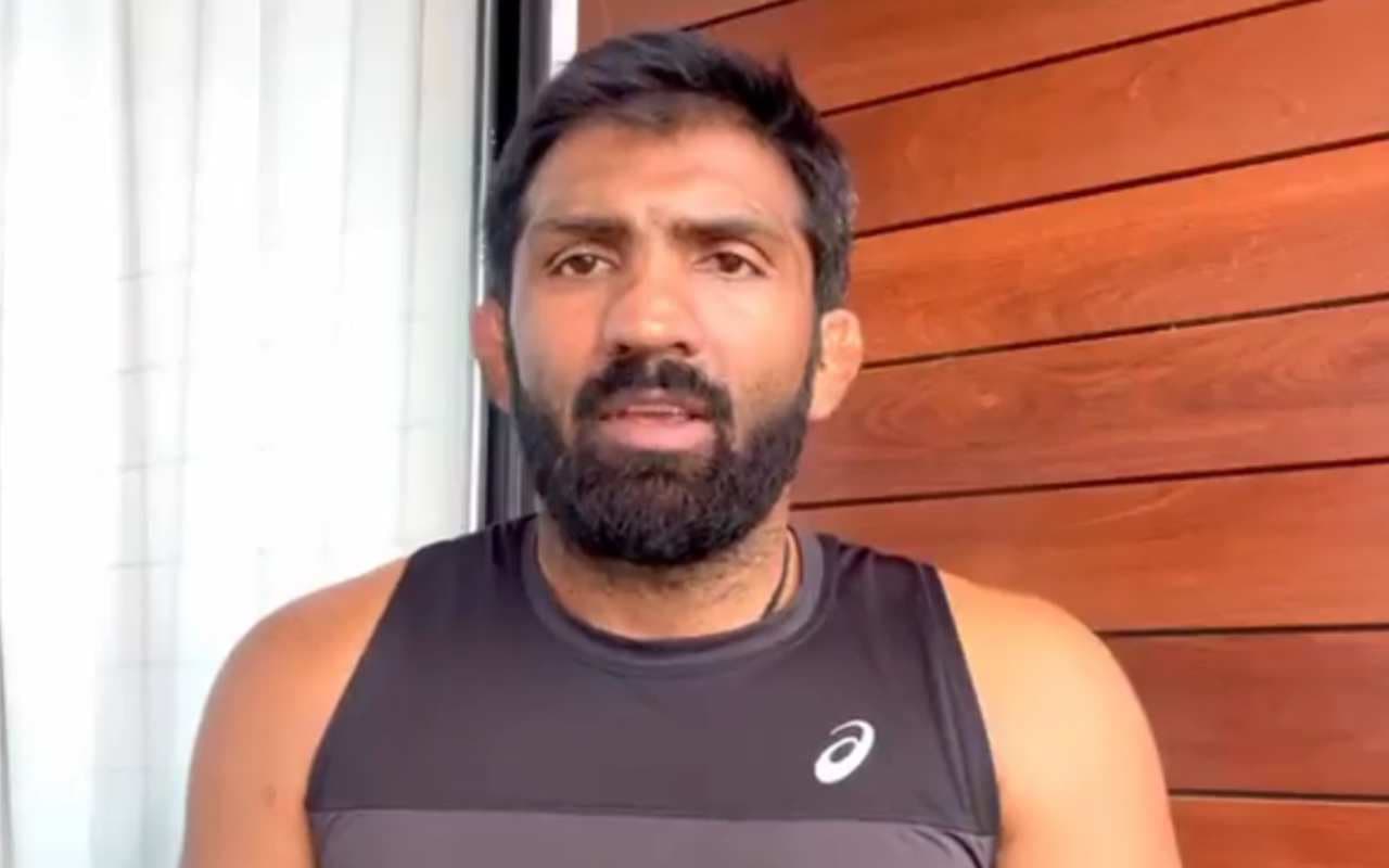 Wrestlers Protest: योगेश्वर दत्त ने कुश्ती ट्रायल में छूट पर उठाये सवाल, विनेश ने बताया बृजभूषण का पिछलग्गू