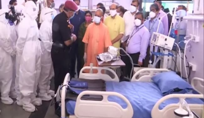DRDO के 250 बेडवाले कोविड अस्पताल का मुख्यमंत्री योगी आदित्यनाथ ने किया लोकार्पण, आईसीयू के लिए होंगे 150 बेड