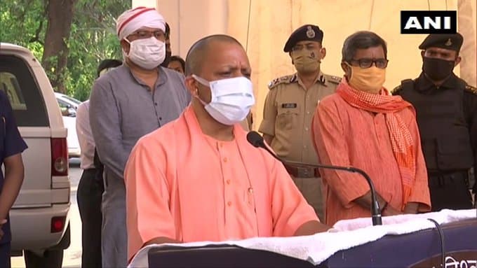 कोरोना के कारण पत्रकारों की मृत्यु होने पर परिजनों को 10 लाख आर्थिक सहायता, यूपी की योगी सरकार का ऐलान