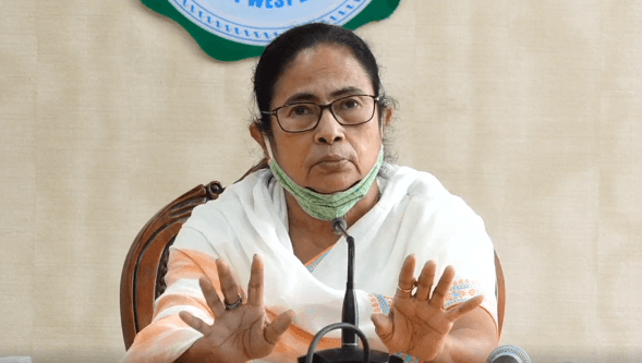 मुख्य सचिव को दिल्ली बुलाने पर ममता के तेवर सख्त, एक्सटेंशन नहीं मिलने पर मुख्य सलाहकार किया नियुक्त