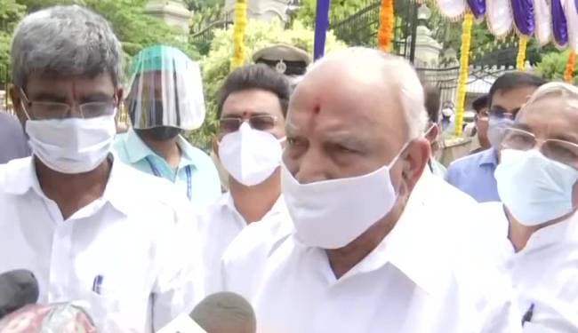 पार्टी के निर्देशों का पालन करूंगा,येदियुरप्पा ने कहा, डिप्टी सीएम बोले- मुख्यमंत्री पार्टी के अनुशासित सिपाही, पद छोड़ने का सवाल नहीं