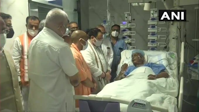 पूर्व मुख्यमंत्री कल्याण सिंह का हाल जानने पीजीआई पहुंचे जेपी नड्डा और योगी आदित्यनाथ