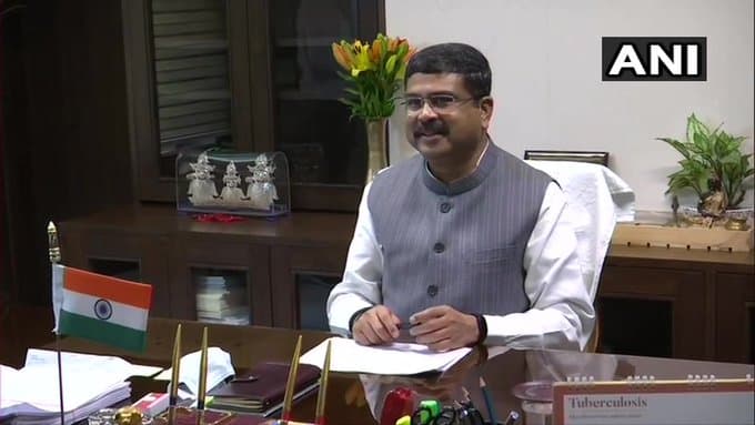 NEET UG की परीक्षा 12 सितंबर को, कल से शुरू होगा रजिस्ट्रेशन, ये है प्रक्रिया...