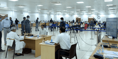 जनता दरबार में नीतीश कुमार ने सुनी 146 लोगों की फरियाद, पूछा- सहायिका-सेविका का मानदेय क्यों है लंबित