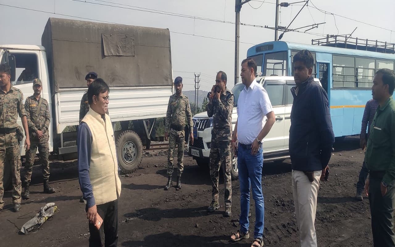 झारखंड के धनबाद में CISF-कोयला चोर एनकाउंटर की होगी जांच, 4 की मौत, 2 जवान समेत 4 घायल,परिजनों में आक्रोश