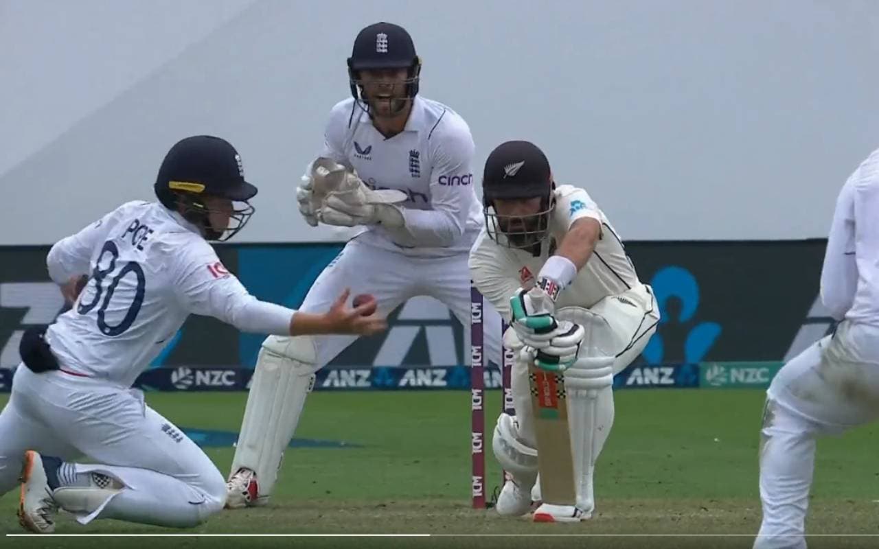 ENG vs NZ Test: ओली पोप ने कीवी बल्लेबाज डेरिल मिशेल को आउट करने के लिए पकड़ा 'अविश्वसनीय' कैच, देखें Video