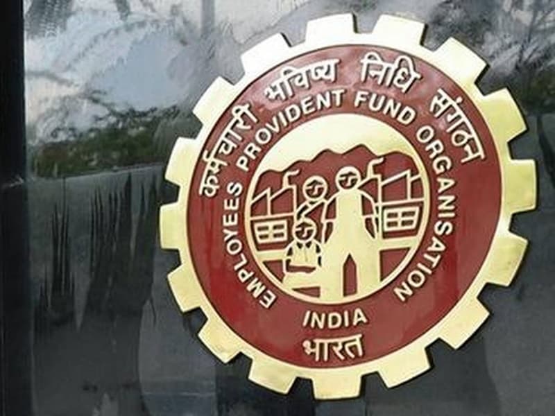 EPFO : 6 करोड़ कर्मचारियों का इंतजार खत्म! 1 जनवरी से पहले आएगा पीएफ ब्याज का पैसा, ऐसे चेक करें खाता
