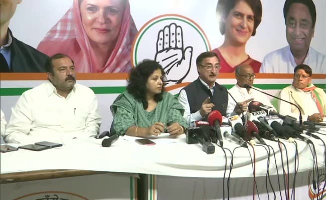 MP Political Crisis: प्रेस कॉन्फ्रेंस कर कांग्रेस ने लगाया बीजेपी पर आरोप ,कहा- कर्नाटक में हमारे विधायकों को बंधक बनाया