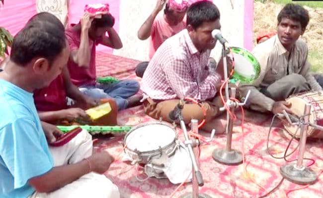 बिहार एक, होली मनाने के तरीके अनेक, …पढ़ें कैसे-कैसे हैं बिहार में होली के रंग?