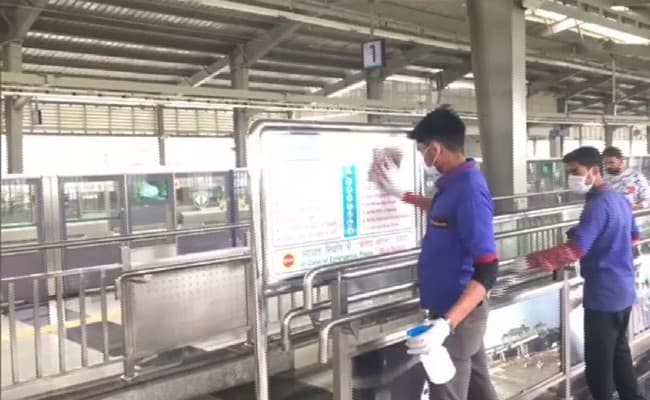 Coronavirus Live update:  नोएडा में मेट्रो स्टेशन को किया सेनिटाइज, भारत में संक्रमित लोगों की संख्‍या 84
