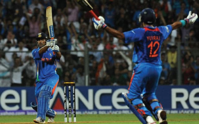 World cup 2011: आज ही के दिन धौनी के छक्के ने रचा था इतिहास, भारत दूसरी बार बना था वर्ल्ड चैंपियन, वीडियो देखें