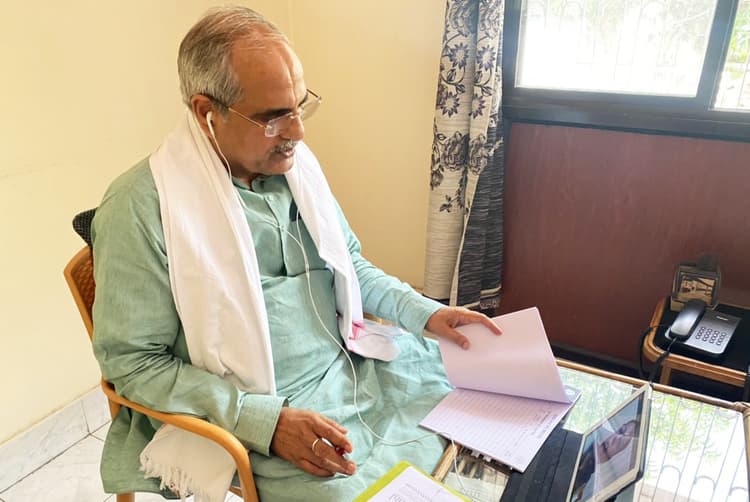 बिहार विधानसभा चुनाव : कोरोना संकट के बीच BJP की चुनावी तैयारी शुरू, वीडियो कॉन्फ्रेन्सिंग कर विधानसभा प्रभारियों से की चर्चा