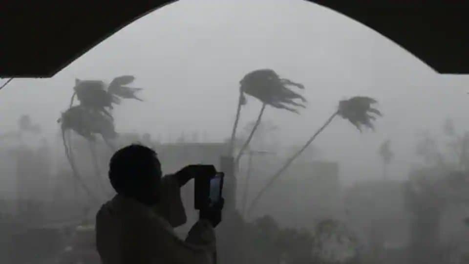 ओड़िशा के पास समुद्र में बन रहा चक्रवात, मौसम विभाग ने जारी की चेतावनी