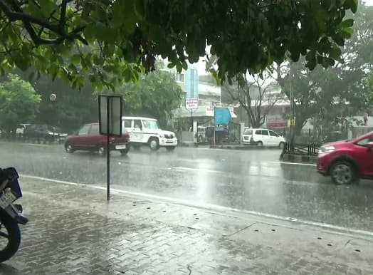 Weather Forecast: मानसून पहुंचा केरल, जानिए कब तक पहुंचेगा बिहार, झारखंड, यूपी और दिल्ली