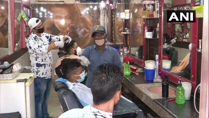 अब बाल कटवाना नहीं रहा आसान, पहले लें नाई से अपॉइंटमेंट, फिर करना होगा ये काम