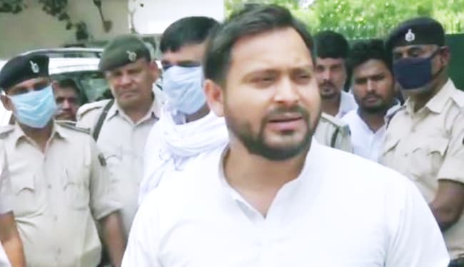 लालू पर तंज से भड़के तेजस्वी,अमित शाह से पूछा  बाबू वीर कुंवर सिंह के वंशज की हत्या पर क्यों साधी चुप्पी
