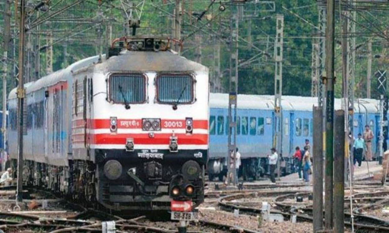 IRCTC/ Indian Railways News : बंगाल, झारखंड व बिहार के यात्रियों के लिए खुशखबरी, एक दिसंबर से चलेंगी 6 स्पेशल ट्रेन, इन ट्रेनों के बारे में जानें