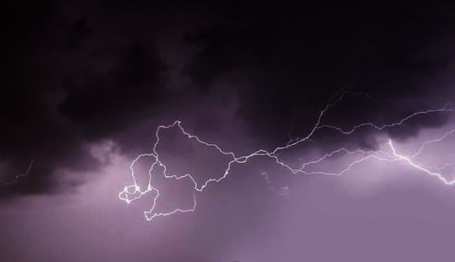 UP Weather Update: होली पर बदला मौसम का मिजाज, गर्मी से फिलहाल राहत नहीं, IMD ने जारी किया अलर्ट