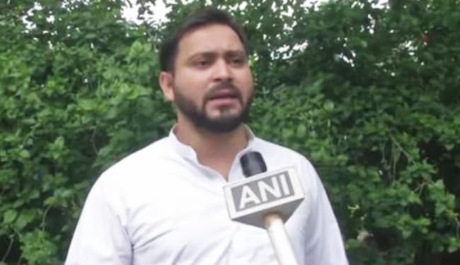 CM आवास पर अस्थायी अस्पताल को लेकर तेजस्वी ने मुख्यमंत्री पर बोला हमला, भाजपा नेता ने कहा- खाली मुख्यमंत्री पर उंगली उठा रहे हैं