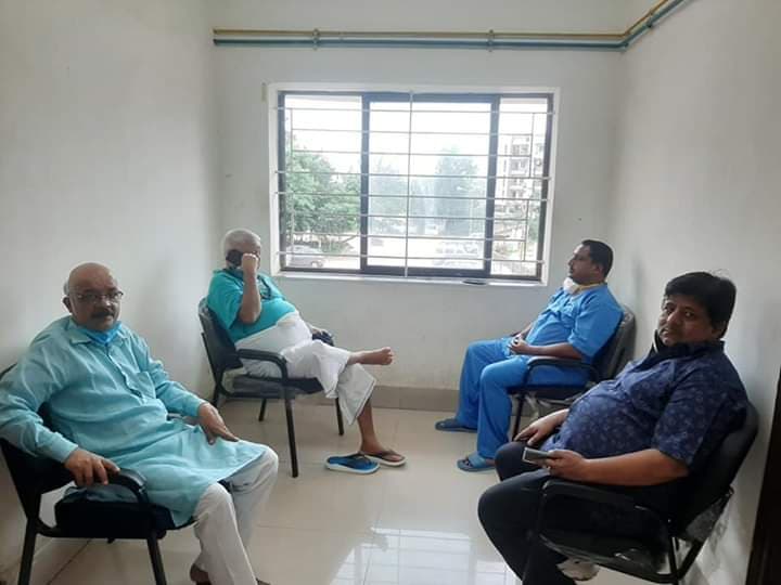 सजा काट रहे लालू की फोन पर बात करते तस्वीर आयी सामने, भाजपा ने लगाये ये आरोप