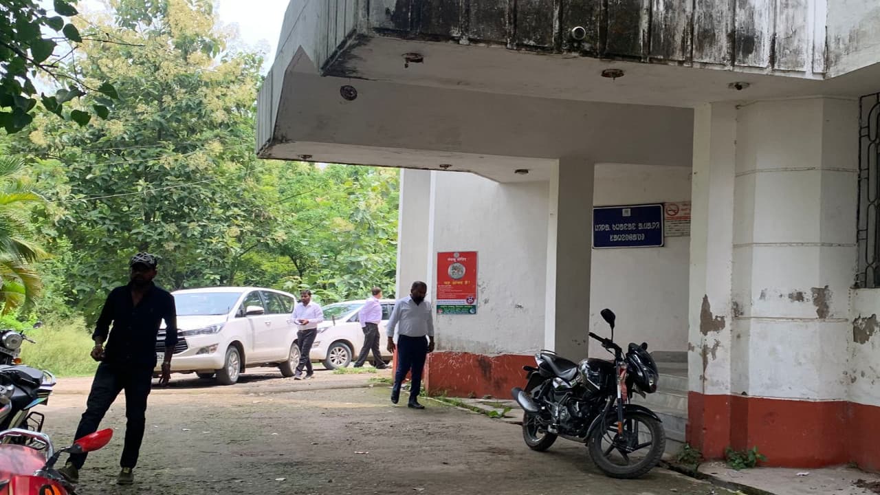 Jharkhand News: ED की टीम तीसरे दिन साहिबगंज के खनन कार्यालय पहुंची,आवश्यक दस्तावेजों को खंगालने में जुटी