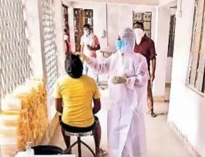 Flood in Bihar : कदाने नदी का कहर, मुजफ्फरपुर के मनियारी में दर्जनों घर पानी में विलीन