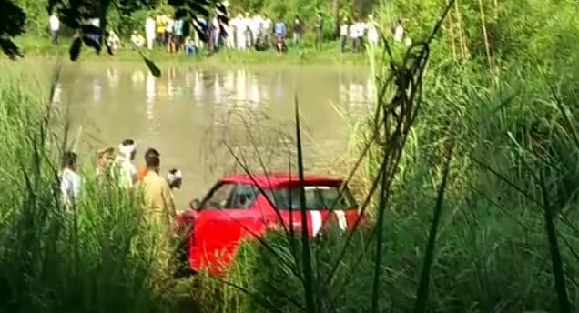 गाजियाबाद में अनियंत्रित कार नहर में गिरी, 3 लापता, NDRF का सर्च अभियान जारी