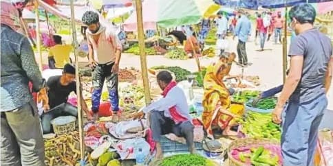 हरी सब्जियों के साथ अब आलू भी गरीब की थाली से हो रहा गायब, दाम देख परेशान है मध्यम वर्ग
