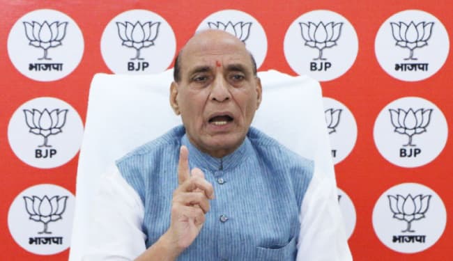रक्षामंत्री राजनाथ सिंह ने बिहार के शिक्षकों से किया संवाद, कहा- नये भारत में गढ़े जायेंगे शिक्षा-दीक्षा के नये मुहावरे