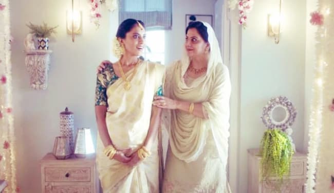 तनिष्क ने वापस लिया दो अलग-अलग धर्मों को माननेवाले लोगों के परिवार पर आधारित विज्ञापन