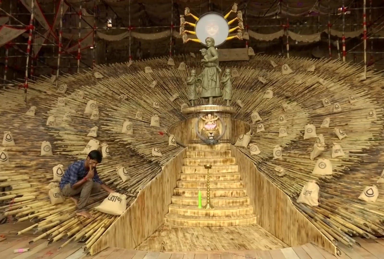 Dussehra Special: छपरा में करेंगे न्यूयॉर्क का गोल्डेन श्रीकृष्ण इस्कॉन मंदिर का दर्शन, यहां बन रहा पंडाल