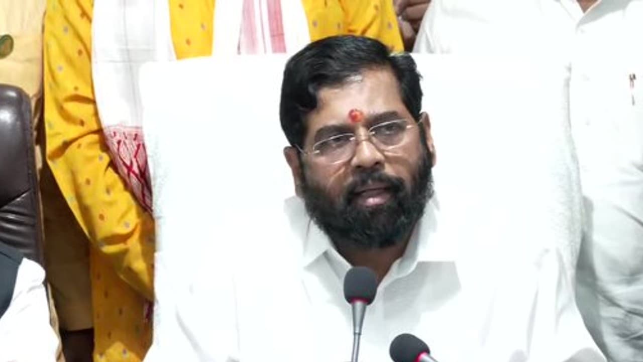 महाराष्ट्र: ठाणे में शिंदे समर्थकों की आपस में हुई झड़प, कंस्ट्रक्शन साइट पर जमकर हुई मारपीट, कई घायल