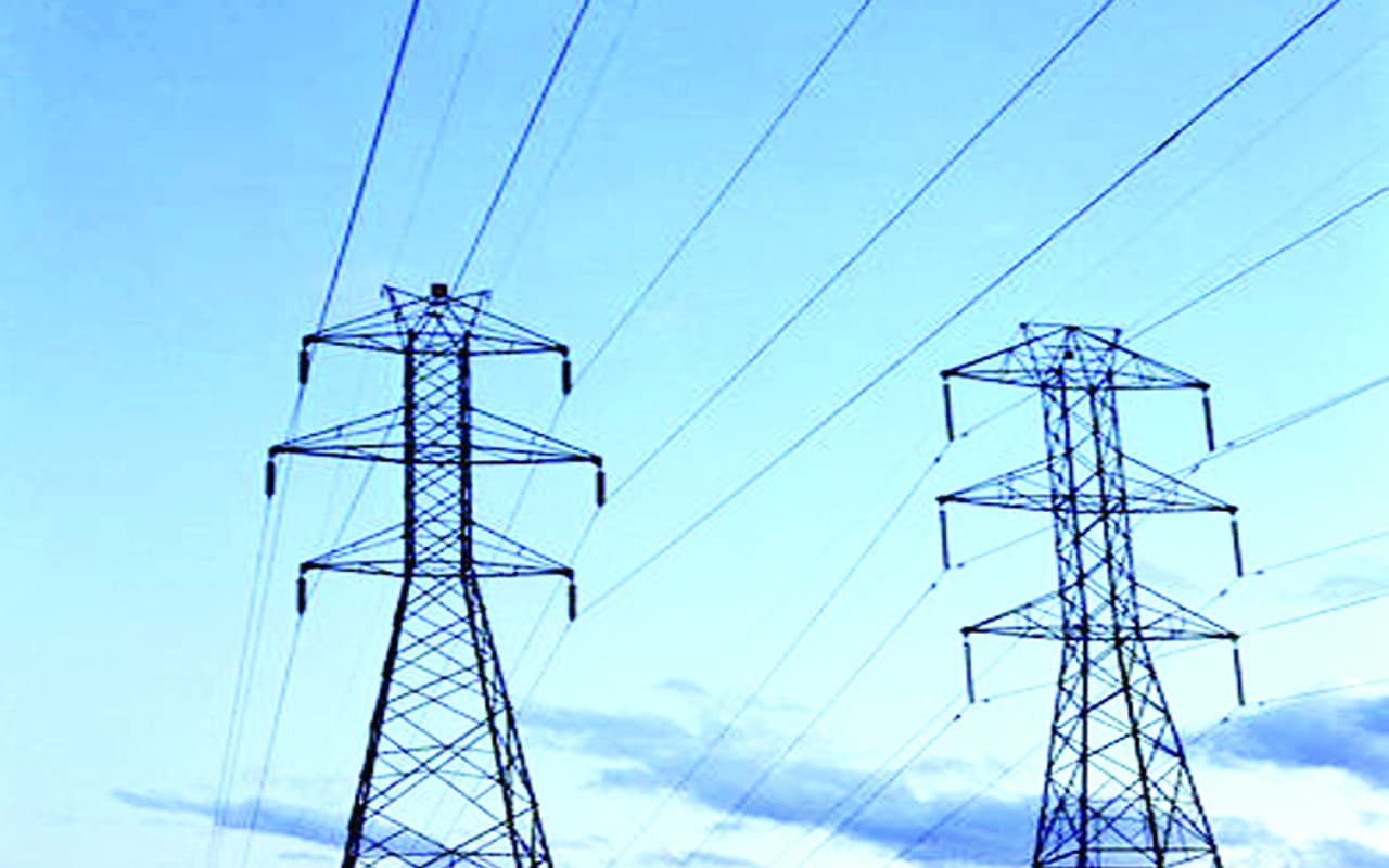 UP News: यूपी में बिजली उपभोक्ताओं की ढीली होगी जेब, घरेलू बिजली 15 से 30 फीसदी तक होगा महंगा