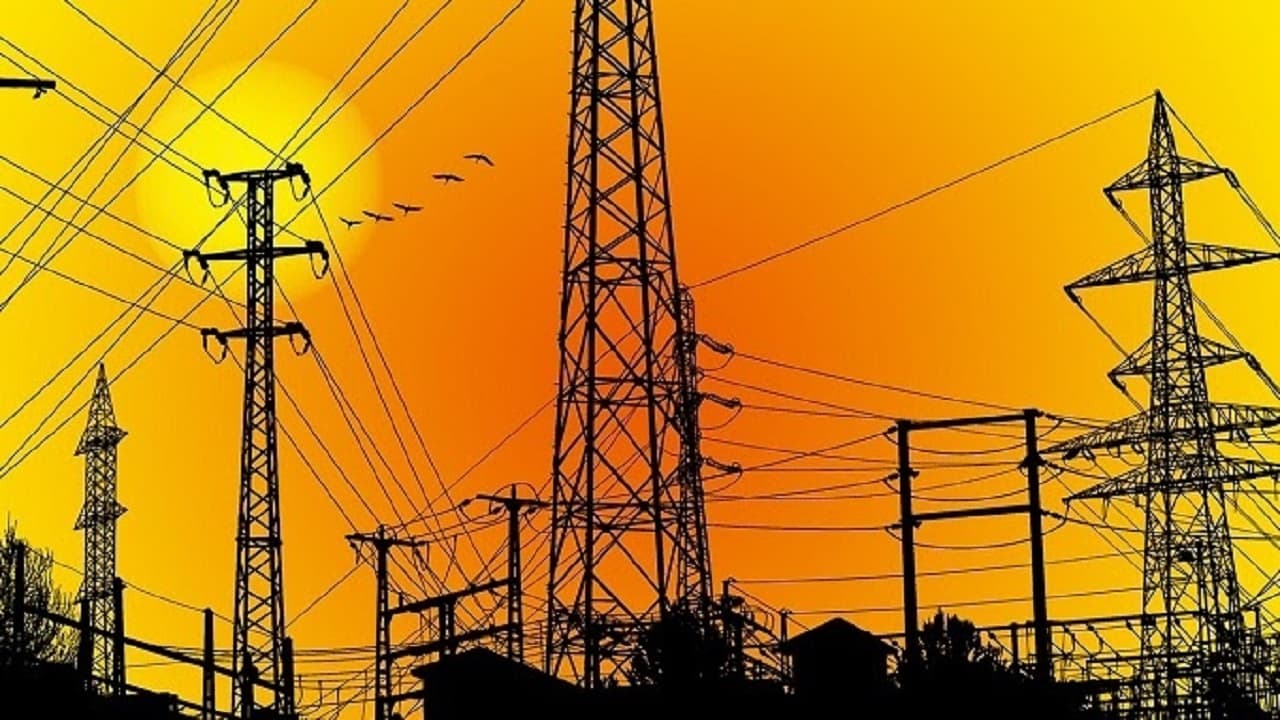 भागलपुर में बिजली संकट से उद्योग-धंधे चौपट,बुनकरों का रोजगार हो रहा ठप,डेयरी कारोबार पर भी असर